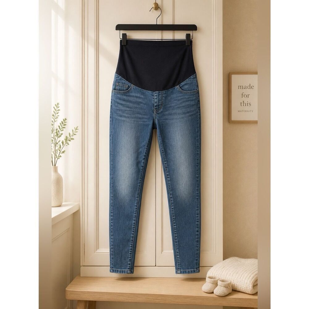 Ingrid & Isabel Maternity Denim Jegging Size 6